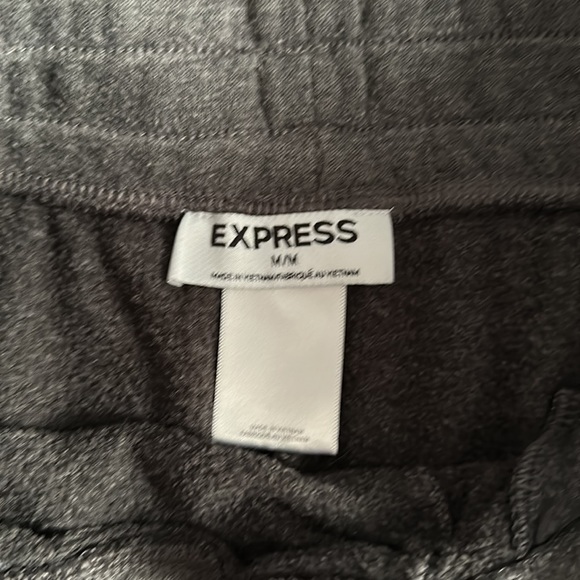 Men’s Express lounge shorts, medium! - Picture 2 of 3